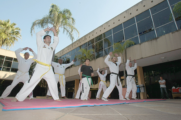 apresentaco-taekwondo-prefeitura-ft-assis-avalcante-002-7